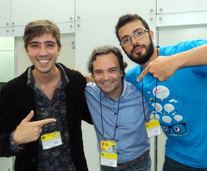 Henry Jenné autor do livro 21 Dias Nos Confins do Mundo em encontro com escritores e equipe da editora Novo Século na Bienal do Rio 2015