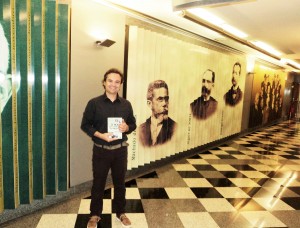 Visita do escritor Henry Jenné a Biblioteca Rodolfo Garcia da Academia Brasileira de Letras
